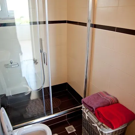 منزل ريفي Eco Villas دياكوبتو