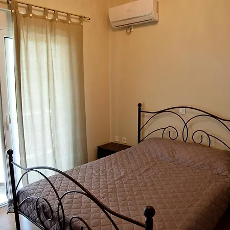 منزل ريفي Eco Villas دياكوبتو